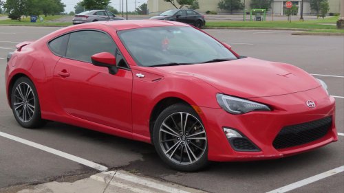 20 Manual Transmission Cars Only Enthusiasts Can Appreciate