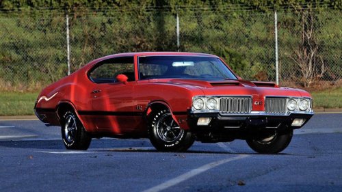 8 classic muscle cars that were faster than their official ratings