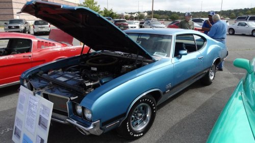 Best manual transmission muscle cars ever built