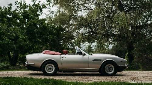 12 classic vehicles that still feel fast today