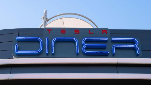 Tesla | Elon Musk calls Tesla diner 'one of the coolest spots in LA'