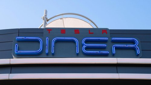 Elon Musk, Tesla, Elon Musk calls Tesla diner 'one of the coolest spots in LA'