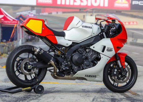 【速報！】ウェイン・レイニーが特別仕様のヤマハ「XSR900 GP」でラグナ・セカを34年ぶりに走行！