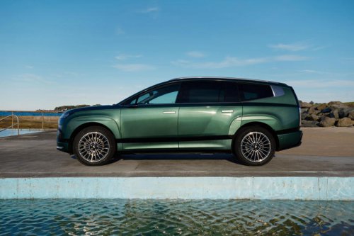 2025 Hyundai Ioniq 9 price and specs