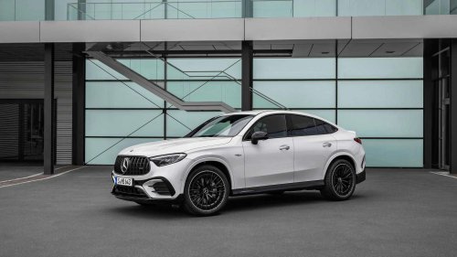 Mercedes-Benz, Mercedes-Benz recalls nearly 150,000 cars, SUVs for failing digital displays