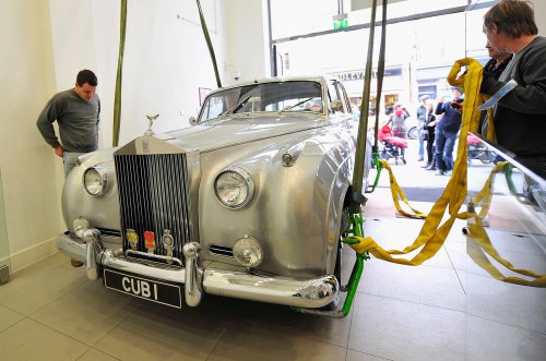 Coches de estrellas de la pantalla: ¿Cuáles eran reales y cuáles falsos?