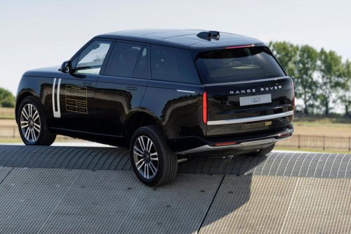 Range Rover, Rover, How Range Rover plans to navigate the luxury EV transition