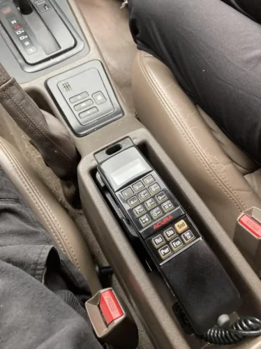 10 Car Features That Disappeared and No One Misses