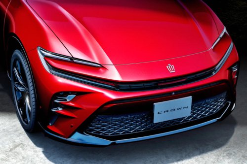 【70万円ダウン】トヨタ、「クラウンスポーツ」が別物に変貌…高級SUVの常識を塗り替える「新グレード」が登場！