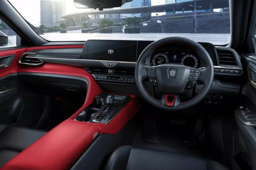 【70万円ダウン】トヨタ、「クラウンスポーツ」が別物に変貌…高級SUVの常識を塗り替える「新グレード」が登場！