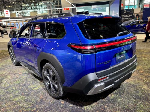 Subaru, Land Rover, Rover, Subaru aims at Land Rover buyers with three of seven new EVs