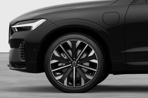 2026 Volvo XC60 price and specs