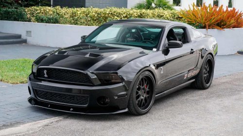 8 Muscle Cars With a Better Power-To-Weight Ratio Than The Porsche 911