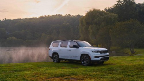 Jeep, The Jeep Grand Wagoneer lost half its value and that makes it the best used luxury deal in America