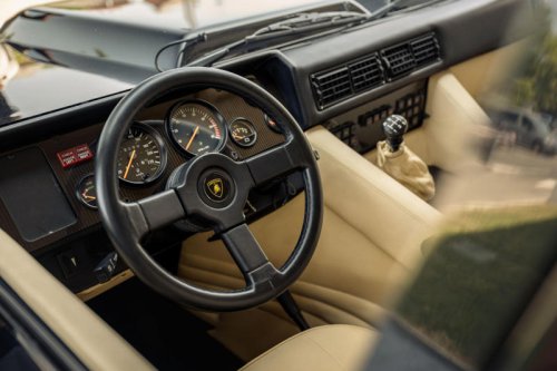 From Countach to Combat: The Lamborghini LM002 and Gaddafi’s unrealised battle plan