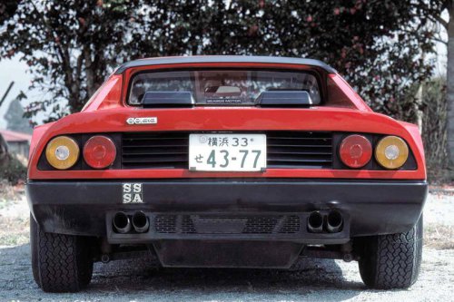 アルファロメオ | フェラーリ | フィアット | フォード | インフィニティ | フォルクスワーゲン | ジェネシス | ポルシェ | アキュラ | キャデラック | クライスラー | クプラ | ランボルギーニ | ランドローバー | マセラティ | マクラーレン | テスラ | アルピーヌ | アストンマーティン | ベントレー | シボレー | ジャガー | ジープ | ロータス | プジョー | ルノー | ロールス・ロイス | スマート | シトロエン | トヨタ | メルセデス | アルピナ | メルセデス・ベンツ | オペル | スバル | ボルボ | ビュイック | レクサス | スズキ | フェラーリ 512BBは、5L V12の大トルクで「BB」の名を刻みつけた【スーパーカークロニクル・完全版／008】