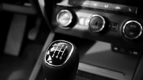 20 Simple Car Terms Everyone Should Learn Before Driving