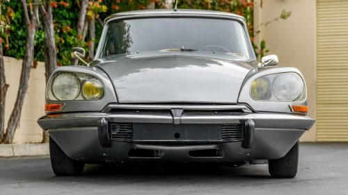 10 Hilarious Classic Car Features You Probably Don't Even Remember