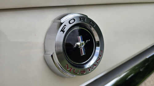 10 Hilarious Classic Car Features You Probably Don't Even Remember