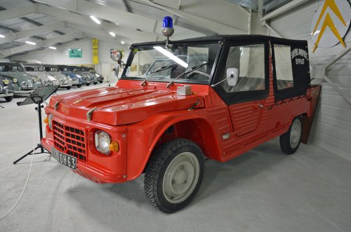 El hombre que posee 120 Citroëns