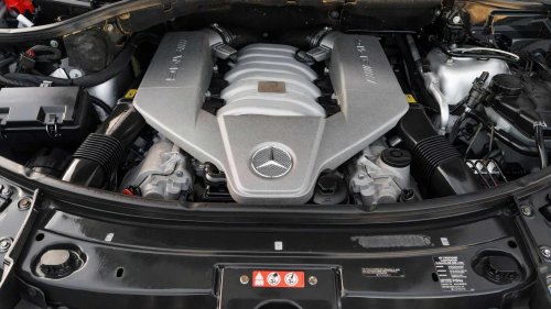 10 forgotten V8 SUVs that are performance bargains