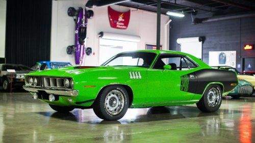 10 Classic Cars That Are Cheaper to Restore Than Buy