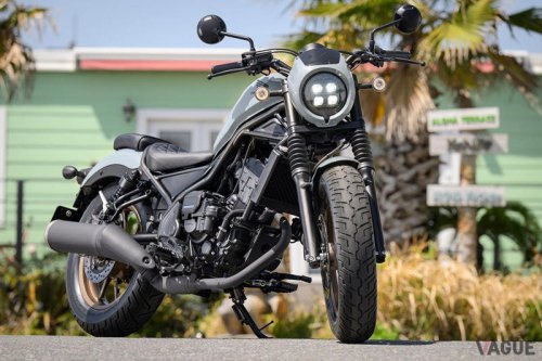 アキュラ | アルファロメオ | アルピナ | アルピーヌ | アストンマーティン | アウディ | フィアット | キア | ブガッティ | ジャガー | ビュイック | キャデラック | ダッジ | フォード | ランドローバー | クライスラー | クプラ | フェラーリ | ランボルギーニ | マセラティ | マクラーレン | テスラ | ダイハツ | インフィニティ | ロールス・ロイス | ベントレー | シトロエン | スマート | トヨタ | ホンダ | ヒョンデ | メルセデス・ベンツ | フォルクスワーゲン | マツダ | シュコダ | ジェネシス | スズキ | なんか“丸目”ってだけで気分がアガるよね!丸目ヘッドライトを採用したホンダの人気「ネイキッド」3選