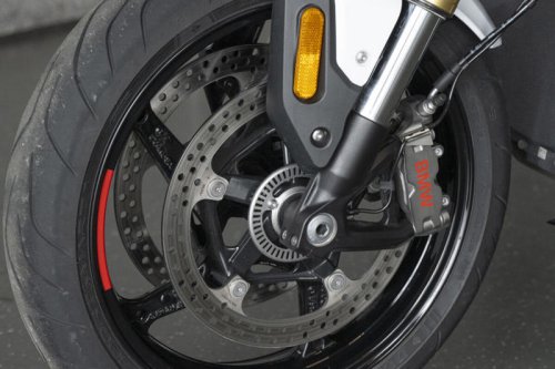 BMW R 1300 R試乗レポート｜国際試乗会で体感した最新ネイキッドバイクの進化