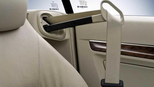 10 Most Worthless Features Most People Still Want In Their Cars