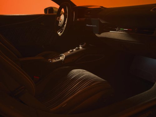 マセラティが新型スーパースポーツカー「MCプーラ」を発表