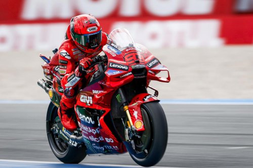 Marc Márquez responde al "favoritismo" de Pecco Bagnaia con Ducati en el GP de Alemania: "Aquí me he caído"