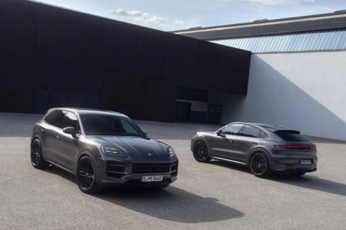 ポルシェジャパンがブラックでコーディネートした「タイカン」と「カイエン」「カイエン クーペ」の特別仕様車を導入