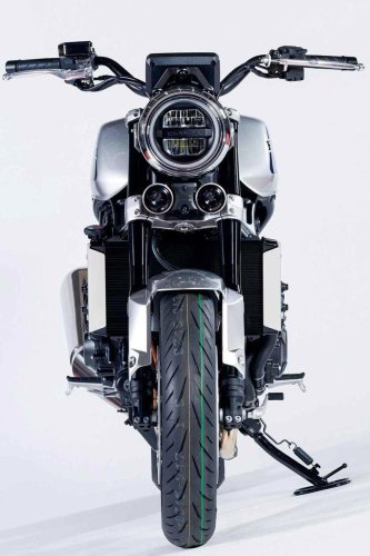 名車のDNAを受け継ぐ3台を徹底比較！ CB1000Fコンセプト・Z900RS・KATANAのスタイリングをチェック