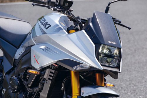 【レビュー】スズキ「KATANA」インプレ（2025年）｜独創のスタイリングと豪快なパワーを誇る現代の名刀