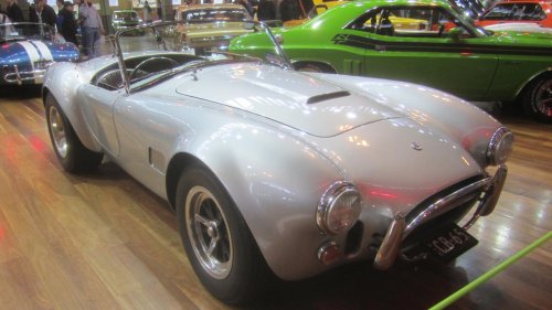 7 classic machines that still make modern cars feel sterile