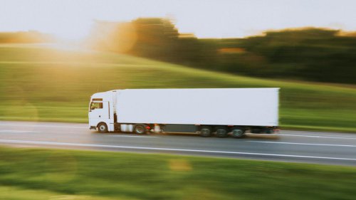 20 Struggles Semi-Truck Drivers Face