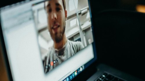 20 Struggles Semi-Truck Drivers Face