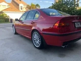 2003 BMW 330i