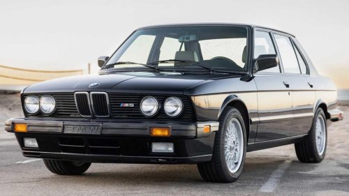 BMW, BMW Built The World's First Luxury Sports Sedan