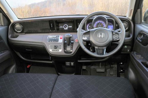 【10年ひと昔の新車】ホンダ N-ONEは、全域トルクフルで安定感のあるターボ車が好印象だった