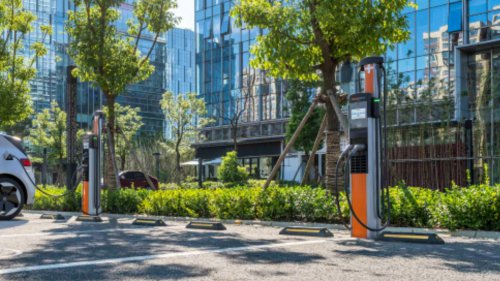 Hybrid vs. electric: Real-life pros and cons