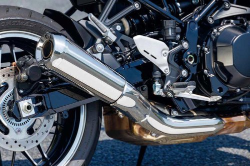 いずれもパワフルな4気筒エンジンを搭載！ CB1000Fコンセプト・Z900RS・KATANAのパワーユニット＆シャシー、足まわりを比較