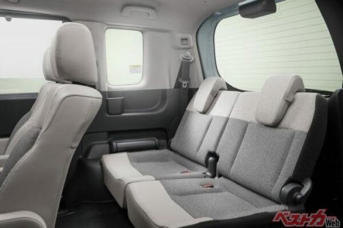 最強シエンタVS天才フリード決戦 3列シートコンパクト頂上決戦の鍵は「後席」と「走り」