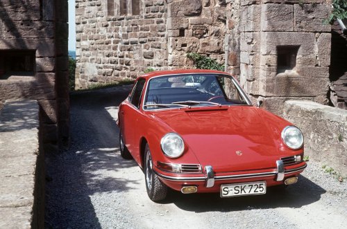 La edad de oro del coche con motor trasero