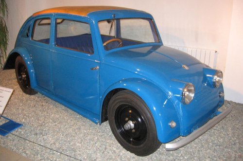 La edad de oro del coche con motor trasero