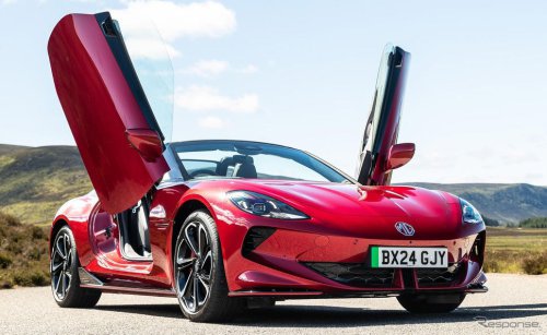 世界初のシザードア付きEVロードスター『サイバースター』に後輪駆動車、マレーシアで発売へ