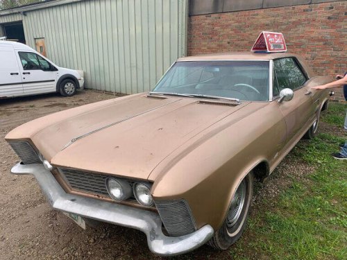 Gorgeous 1960s Classic Cars That Still Turn Heads