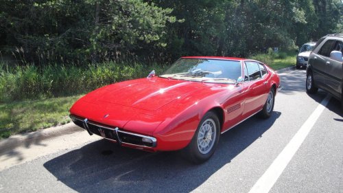 12 1960s cars that defined their generation completely