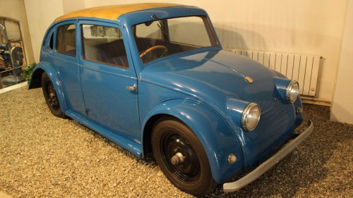 The 20 Most Iconic Hood Ornaments