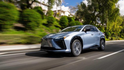 How the most reliable Genesis SUV compares to its closest Lexus rival